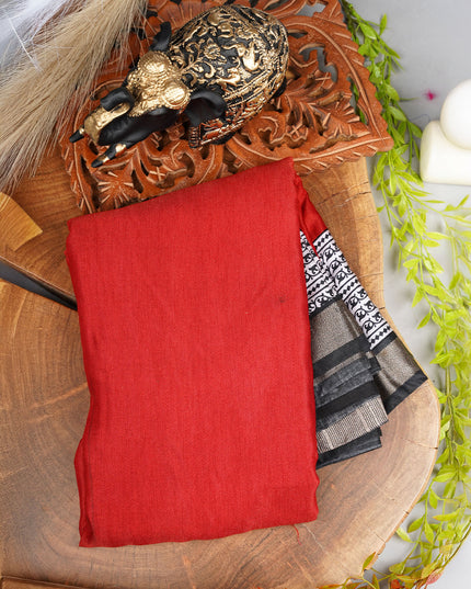 Muslin Silk Saree With Golden Zari Border With Blac & White Block Printed Pallu - Maroon