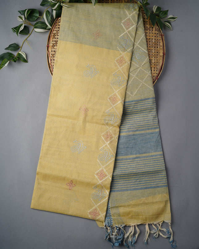 Handloom Cotton Saree With Thread Embroidery Butties Border - Pista Green