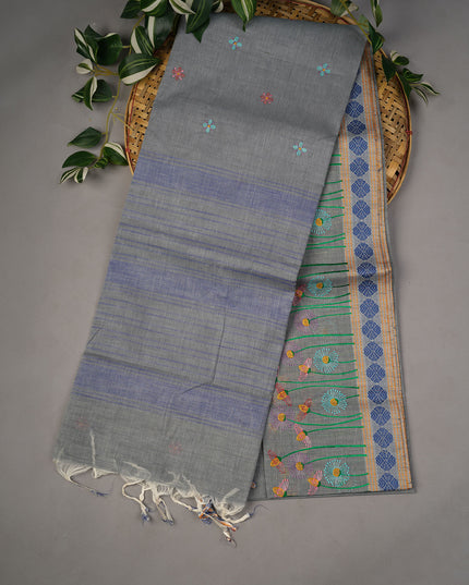 Handloom Cotton Thread Embroidery Butties With Gold & Silver Border - Light Blue