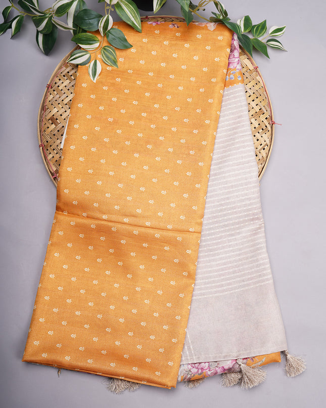 Semi Tusser with Floral Contrast Pallu and Weaving Checks