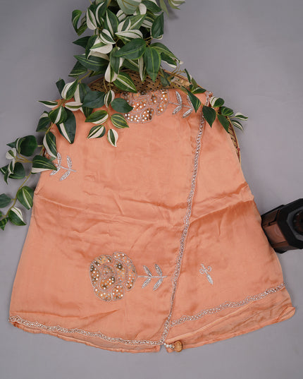 Italian Crepe with Scallop Border