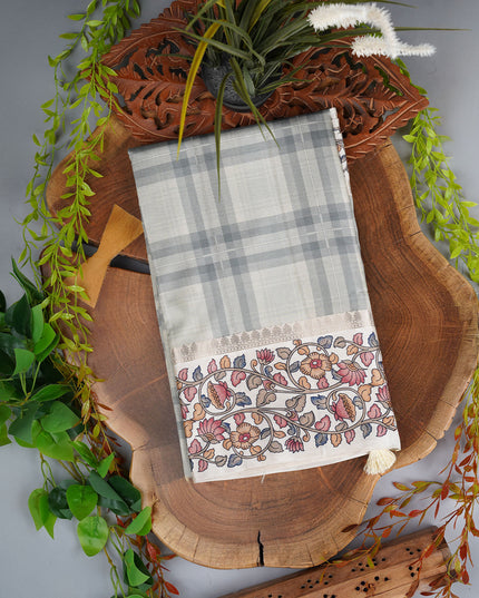 Semi Tusser Saree With Contrast Border - Green