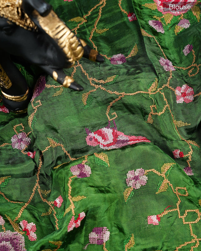 Italian crepe saree with thread Embroidered work butties and scallop border Kardhana work - Yellow