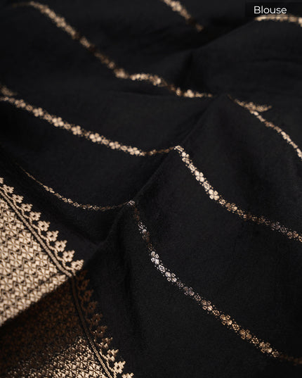 Munga Silk Saree With Digital Print Golden Zari Border - Pink