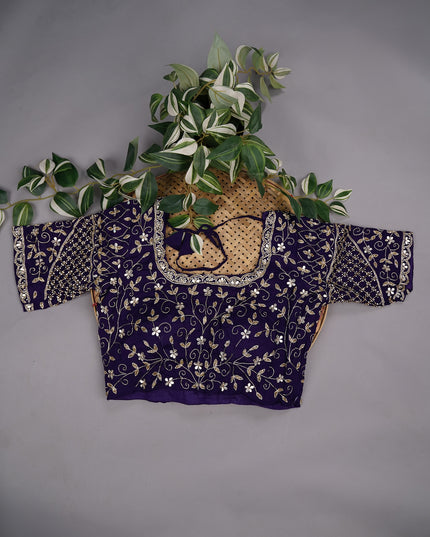 Wrinkle Crape Saree Mirror Work Butties with Scallop Border