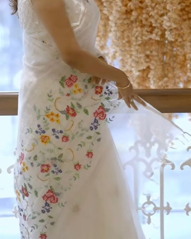 Soft chanderi silk saree with thread embroidery buttis - White