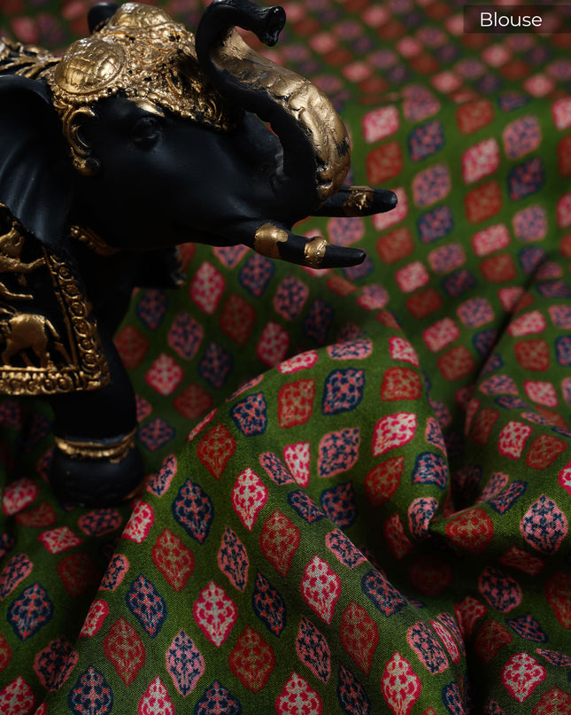 Munga Silk Saree With Digital  print and contrast border - Black & B Green