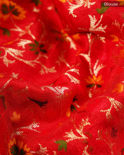 Binny Crepe Silk Saree With Golden Border - Red