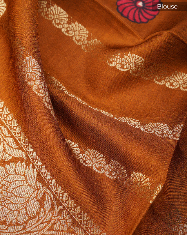 Binny Crepe Saree Floral Print With contrast Border - Sky Blue