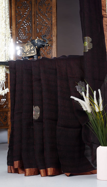 Linen cotton saree with gold and silver butties and contrast Broder - Wine