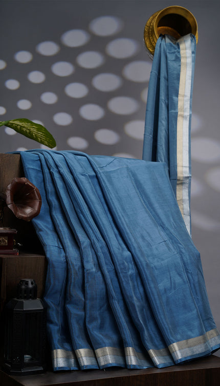 Binny Crepe Silk Saree With Golden & Silver Border - Grey