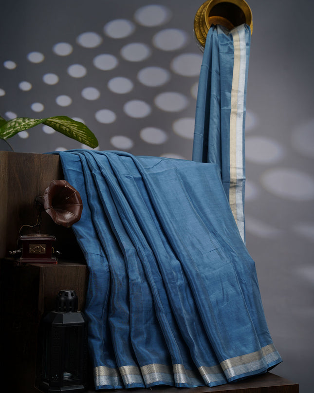 Binny Crepe Silk Saree With Golden & Silver Border - Grey