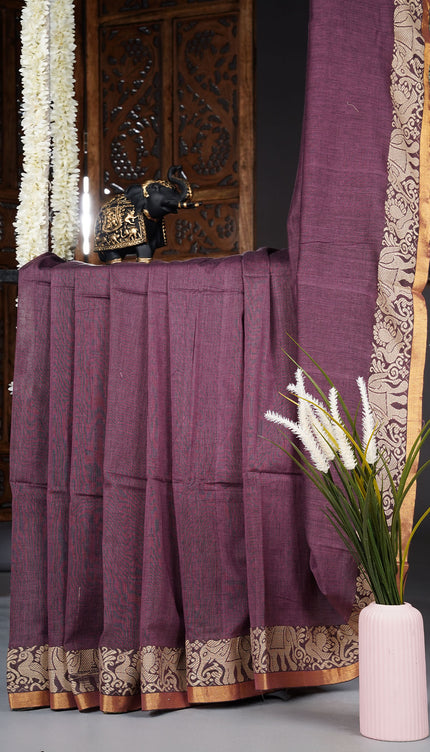 Handloom Cotton Saree with Thread Weaving Border- Onion Pink