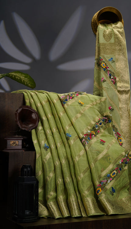 Crepe Saree with Thread Embroidery Work with Banaras Border- Green