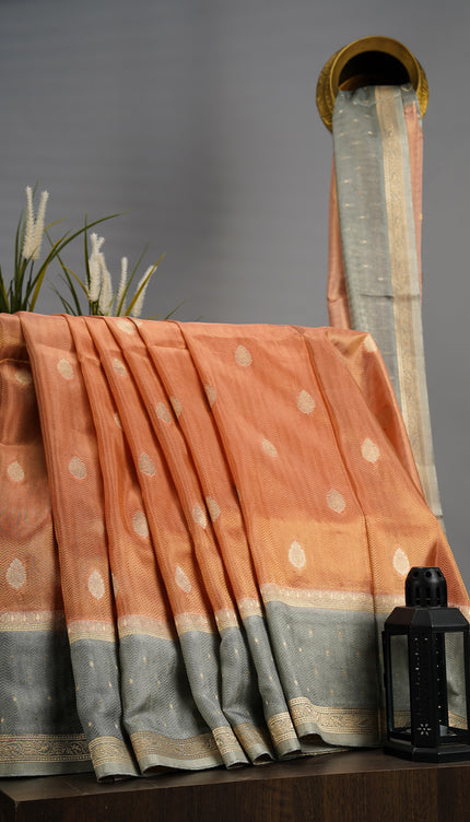 Tissue Banaras Golden Buttis With Contrast Border - Peach