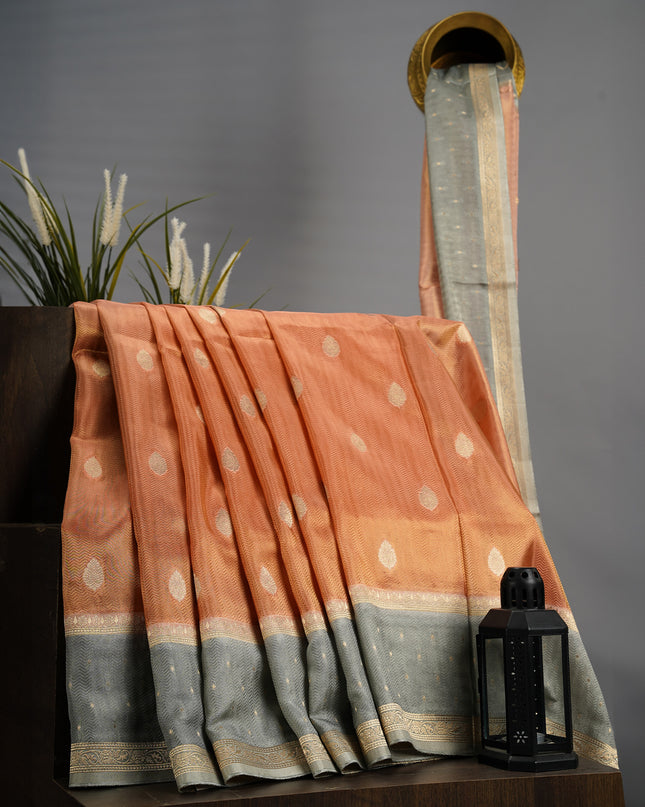 Tissue Banaras Golden Buttis With Contrast Border - Peach