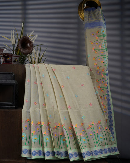 Handloom Cotton Saree With Thread Embroidery Butties Border - Grey