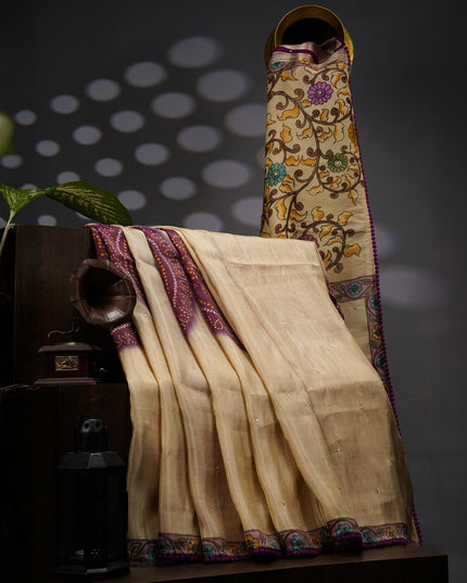 Crepe Tissue Saree With Kalamkari Pallu Mirror Work & Scallop Border - Beige