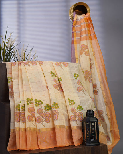 Cotton Digital Print Bootie With Ganga Jamuna Border - Creme