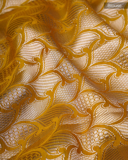 Chanderi Silk Saree With Gold & Silver Contrast Gap Border - Green