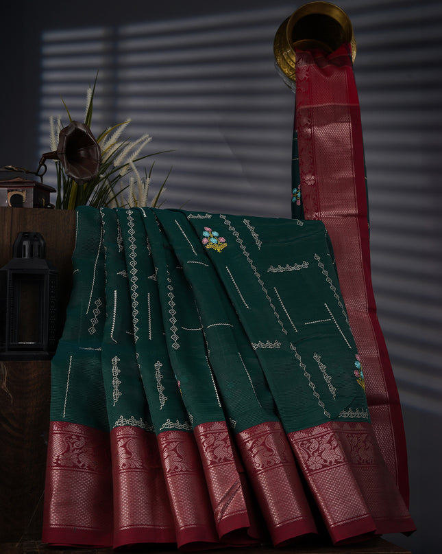 Mangalagiri Silk With Thread Embroidery Work And Contrast Border - Bottle Green