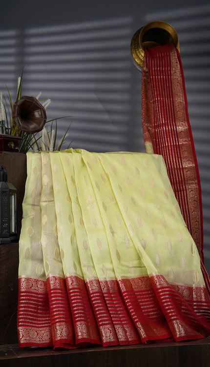 Chanderi Silk Saree With Gold & Silver Contrast Border - Green