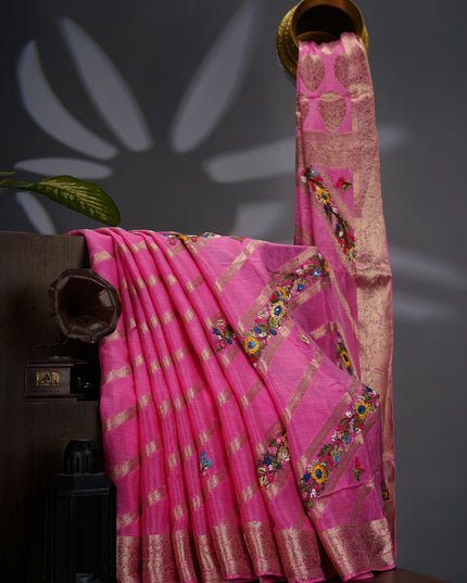 Crepe Saree with Thread Embroidery Work and Banaras Border- Pink