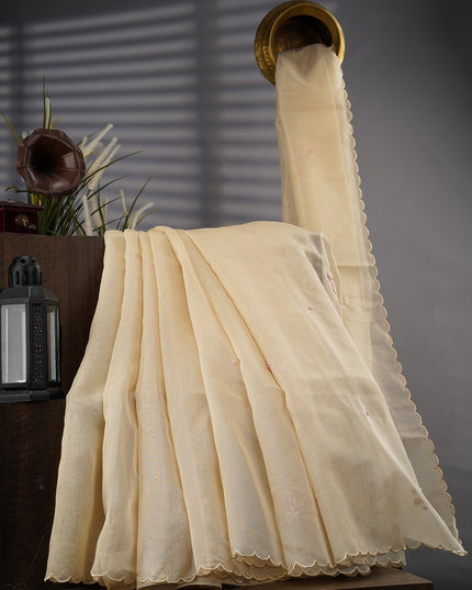 Tissue Linen Saree With Thread Knot Work Butties With Scallop Border - Beige