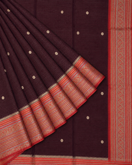 Green Silk Saree With Golden Zari Butties And Kanchi Border -Maroon