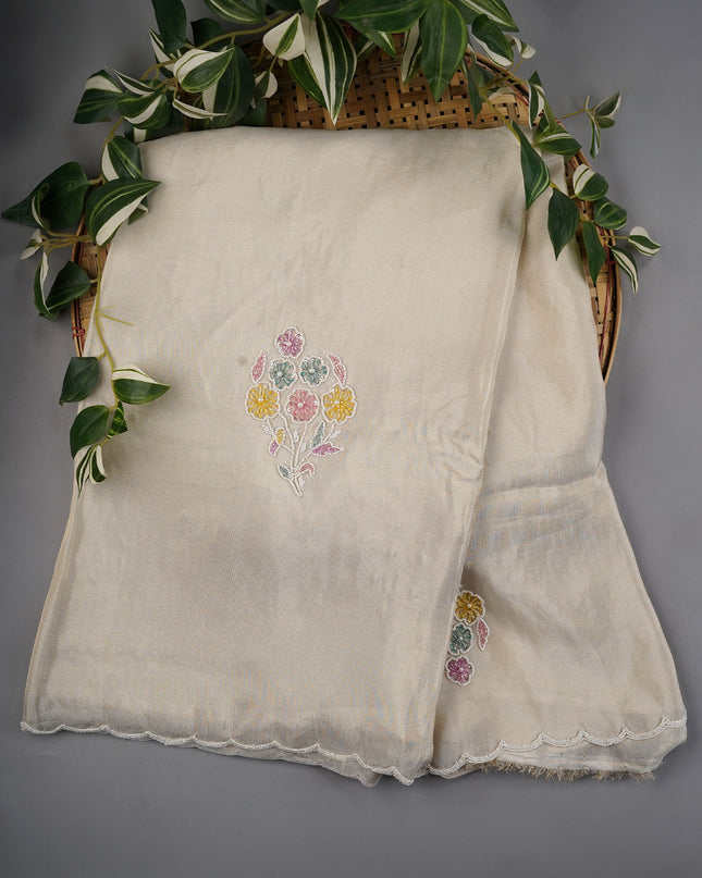 Tissue Crepe Scallop Work with Kardana Border- Half White