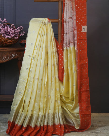 Chiniya Silk Saree With Golden Butties Contrast Border - Light yellow