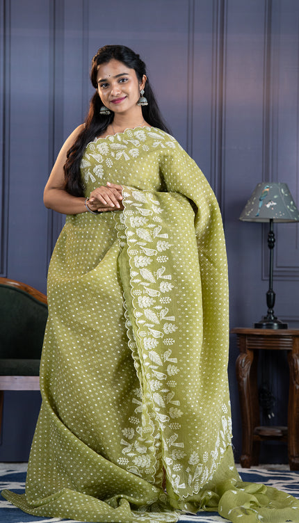 Soft Crush Tissue Saree With  Thread Embroidery Work and Scallop Border- Mint Green