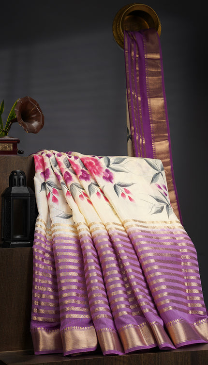 Munga Silk Saree With Floral Print With Contrast Border - Lavender