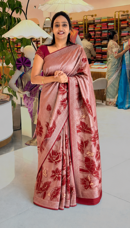 Heritage Banaras Saree With Gold and Silver Zari Weaving Lotus Design -Red
