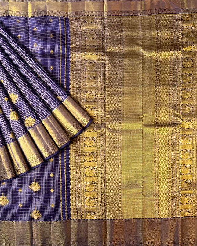 Pure Pattu Saree With Golden Check Weaving and Flower Buttes and Kaddi Border -Navy