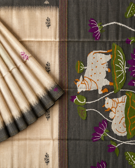 Cotton Chanderi  Jamdan Saree with Self Weaving Floral Design - Cream