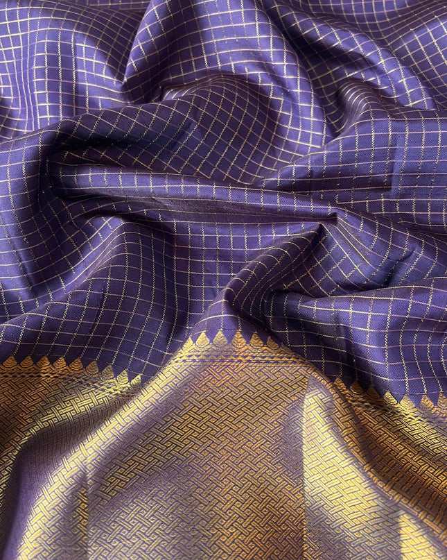 Pure Pattu Saree With Golden Check Weaving and Flower Buttes and Kaddi Border -Navy