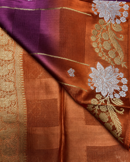 Manipuri kota  Gold and silver  Zari weaving Buttis  with Checks Design and Satin Border -Onion PInk