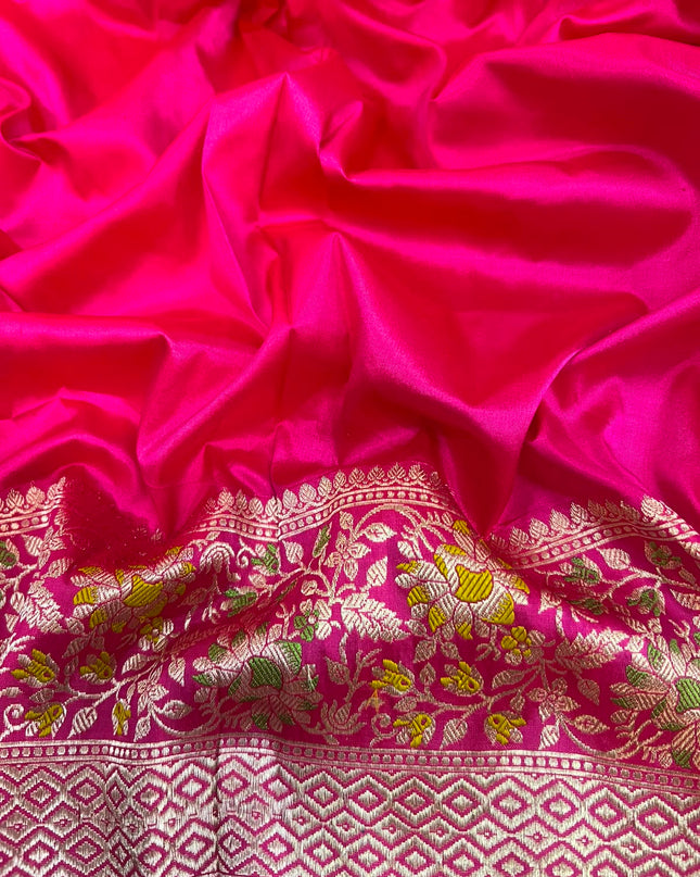 Kathan Silk Saree With All over Golden Buttes and Golden Zari Weaving Border - Rani Pink