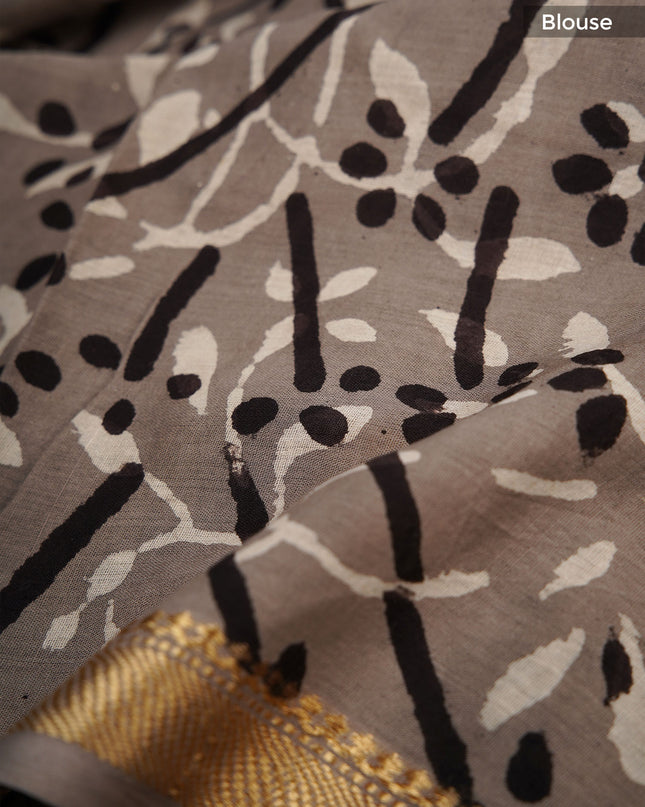 Mul cotton saree with Floral Kalamkari block print and contrast border - Brown