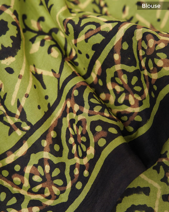 Mul cotton saree with Kalamkari print  contrast border  - Maroon