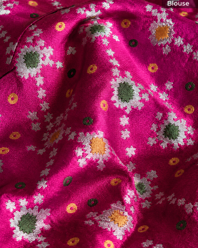 Crepe Saree with Golden Zari contrast Border -Rani Pink