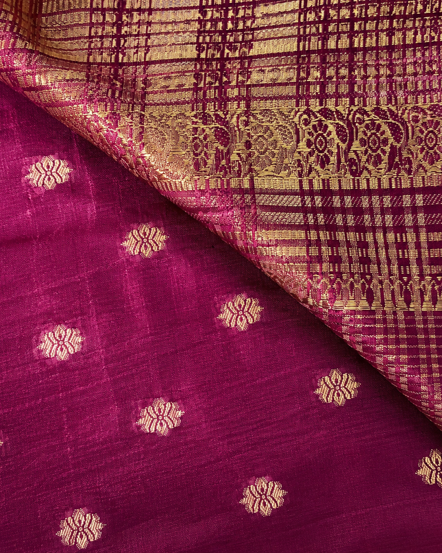 Green Silk Saree With Golden Zari Butties And Kanchi Border - Cream