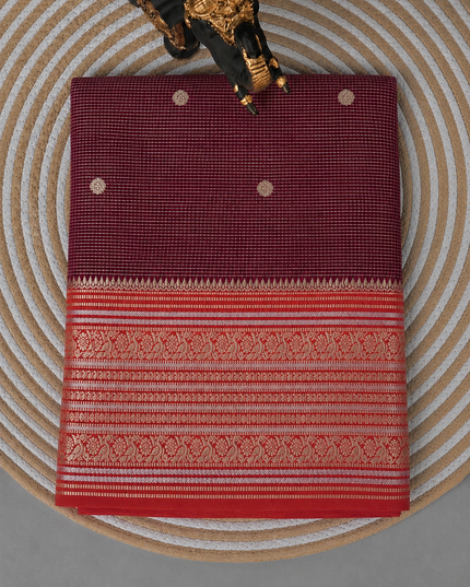 Green Silk Saree With Golden Zari Butties And Kanchi Border -Maroon