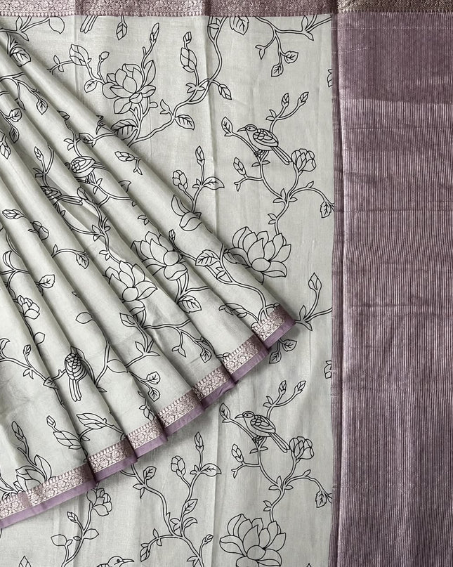 Mul Tissue Saree With Floral Print Small Kanchi Border- White & Lavender