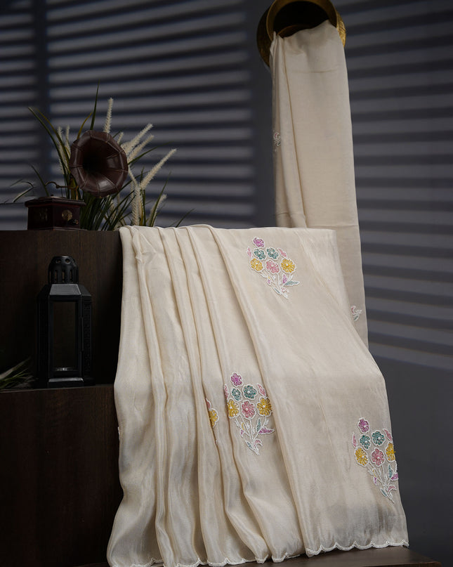 Tissue Crepe Scallop Work with Kardana Border- Half White