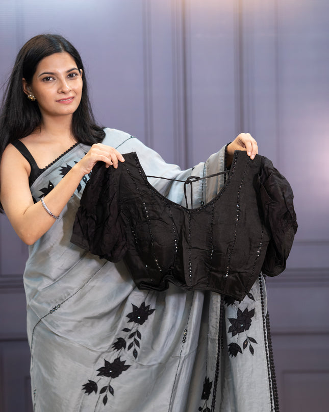 Russian Crepe Saree With Kardhana  Work  Lace Border - Grey