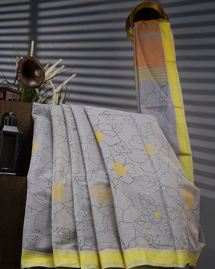 Cotton Printed Saree With Thread Weaving  Border - Grey