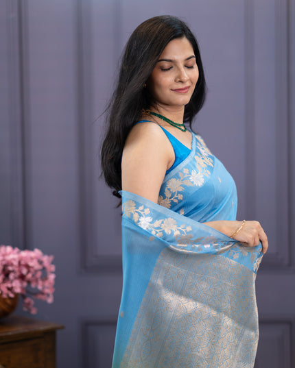 Satin Kota  Golden Zari weaving Buttis  with Banaras Border -Green