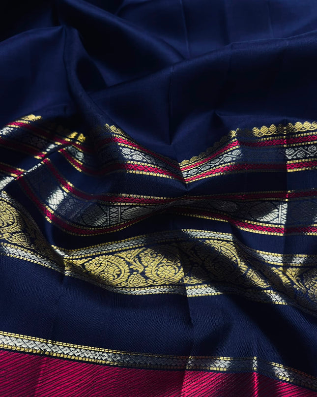 Pure Kanchi Pattu Saree With Allover Rudraksha  Motifs and Contrast Border - Maroon